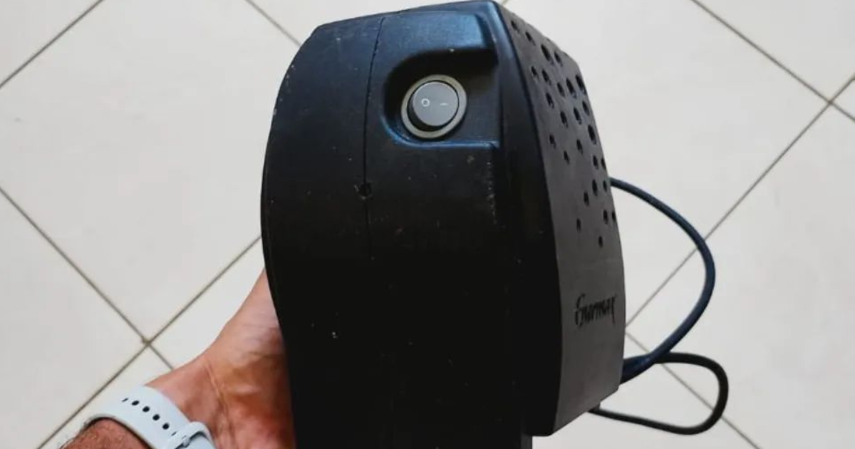 Estabilizador em 2026? Entenda por que ele está matando a fonte da sua Smart TV aos poucos